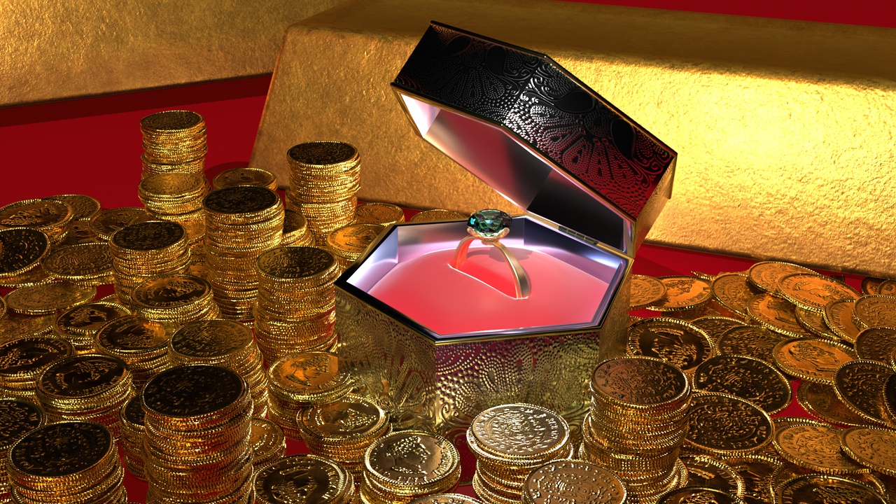 Gold ring with crystal